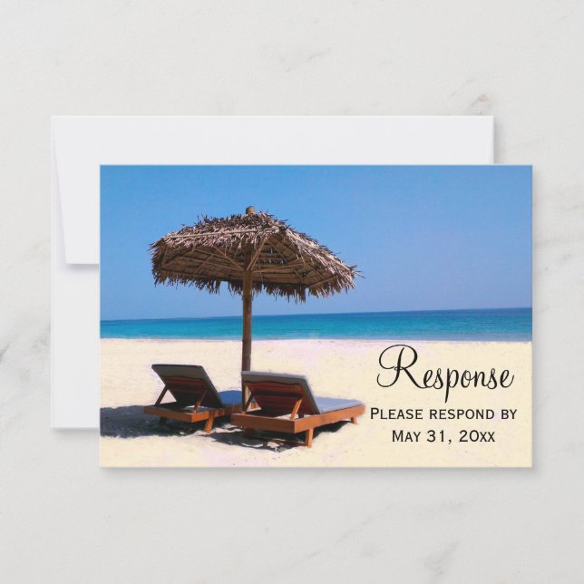 Hochzeit in Urlaubsort-UAWG für Strandstühle RSVP Karte (Vorderseite)