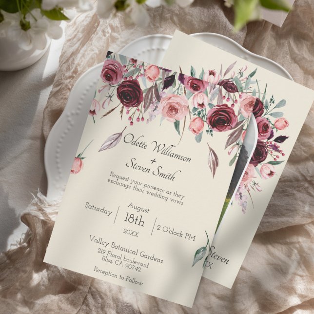 Hochzeit mit Creme und Cream Floral Custom Foto Einladung (Burgundy and Blush Watercolor Flower and Cream Elegant Wedding Invitation)
