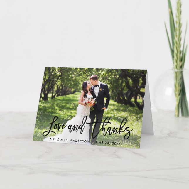 Hochzeit Moderne Pinselschrift Liebe und Dankfalz Karte (Vorderseite)
