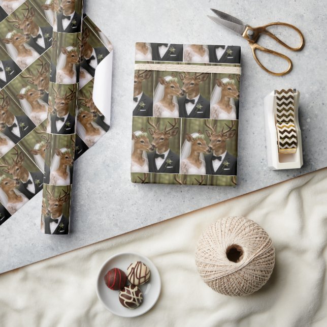 Hochzeit von Bock und Reh im Wald Geschenkpapier (Kunsthandwerk)