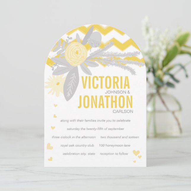 Hochzeit von grauen und gelben Zig-Zag-Typografie Einladung (Stehend Vorderseite)