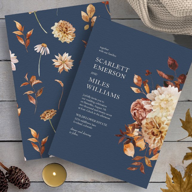 Hochzeit von Navy Blue Fall Einladung (Navy Blue Autumn Floral Wedding Invitation by Painted Paperie
)