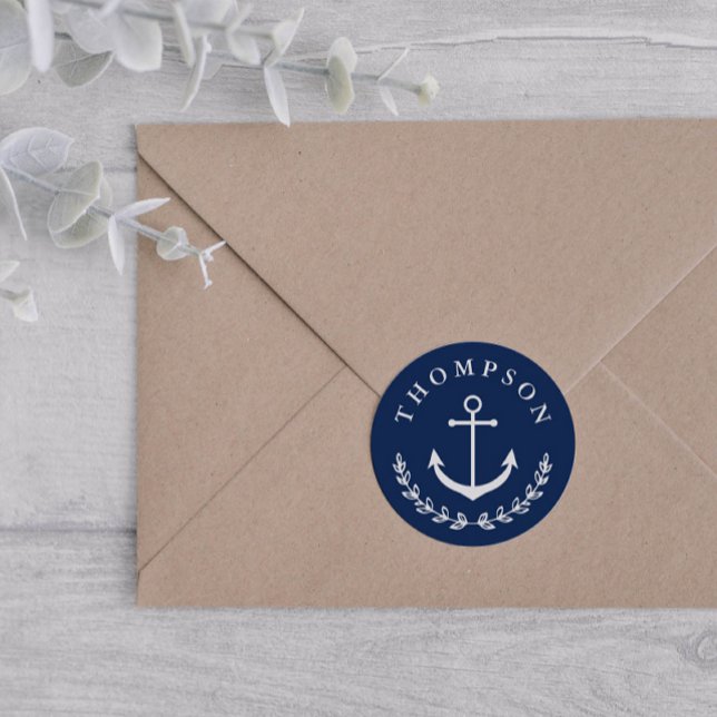 Hochzeit von Navy White Anchor Wreath Nautical Nam Runder Aufkleber (Von Creator hochgeladen)