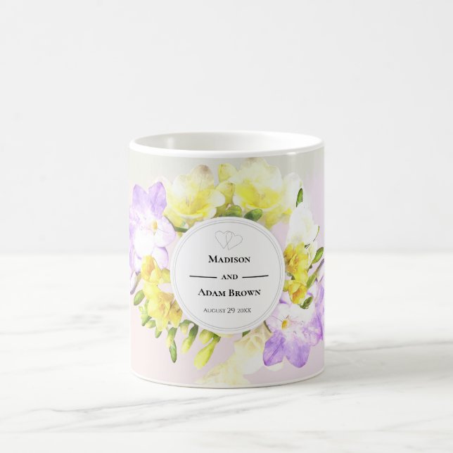 Hochzeit von Watercolor Freesia Blume Kaffeetasse (Mittel)
