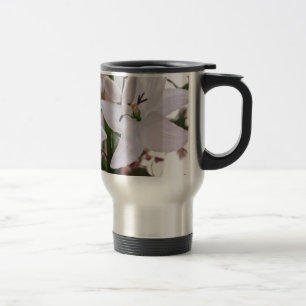 Hochzeit weiße Lilien Blumen Flora Liebe Reben Reisebecher