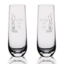Hochzeitliche Champagner-Flöten Braut und Bräutiga