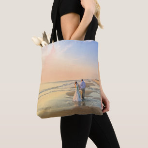 Hochzeitscouch auf der Strandtasche Tasche