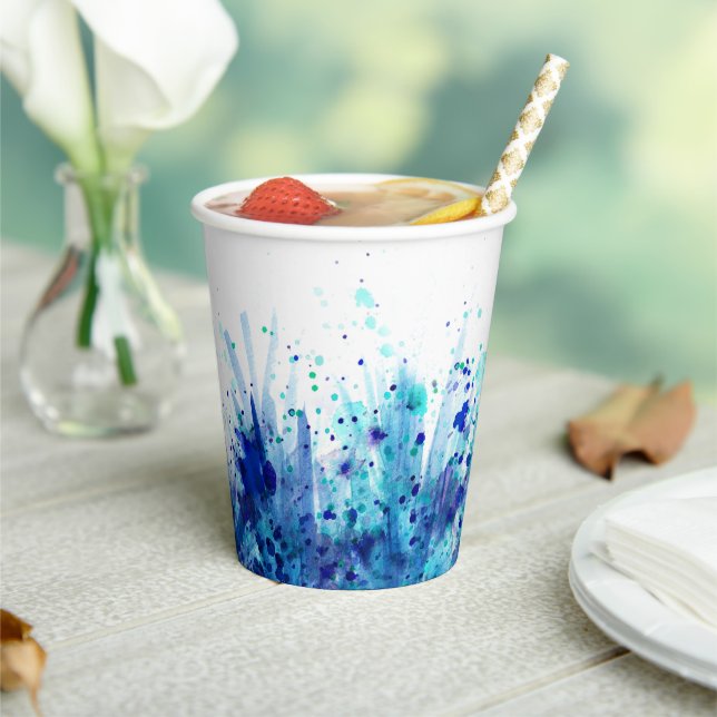 Hochzeitscups mit Blaugras und Aquarellfarben Pappbecher (In Situ)