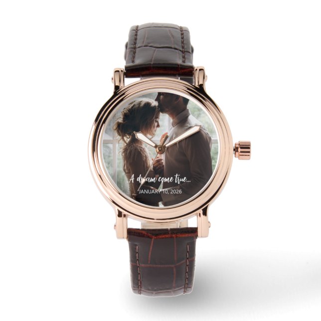 Hochzeitsdatum mit Zitat und Bild des Paares Armbanduhr (Vorderseite)
