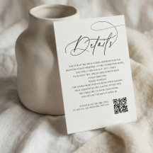 Hochzeitsdetails mit Schriftmonogramm und weißem Q