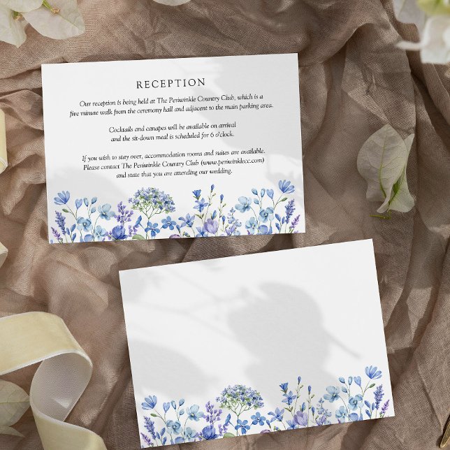 Hochzeitsempfang Wildblume Periwinkle Floral Begleitkarte (Reception Card from my Lilac + Periwinkle Wildflower Wedding Collection)
