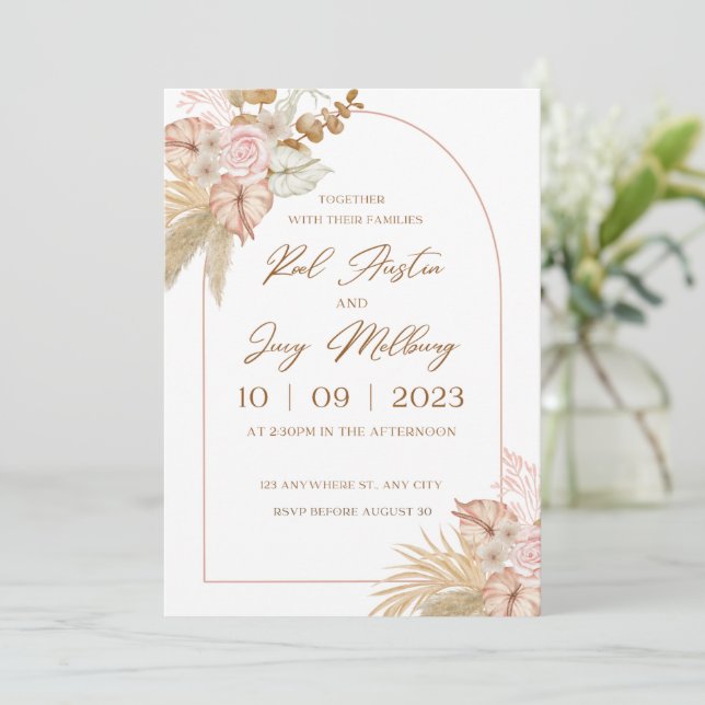 Hochzeitsfeier in Beige und Rosa Einladung (Stehend Vorderseite)