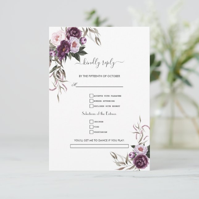 Hochzeitsfeier mit violetten Blumen RSVP Karte (Stehend Vorderseite)