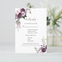 Hochzeitsfeier mit violetten Blumen