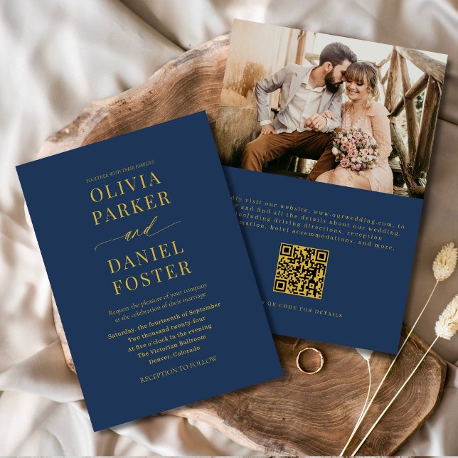 Hochzeitsfeiern mit blauem Gold QR Code Classic Fo Einladung (Von Creator hochgeladen)