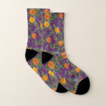 Hochzeitsfeiern mit Orangen und Lila Pflaumenblätt Socken<br><div class="desc">Schöne Orange & Lila Pflaumenpeony & Rose blumengeschmückte Hochzeitsfeiern mit reichlich Grün. Ideal für ein Blumenthema oder eine traditionelle weiße Hochzeit im Frühling oder Sommer. Passen Sie die Farbe und den Text an,  um diese Hochzeit einladen zu lassen!</div>