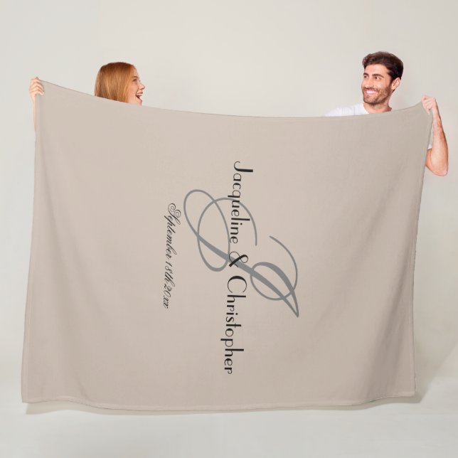 Hochzeitsgeschenk Graues Monogramm Schwarze Namen  Fleecedecke (Beispiel)