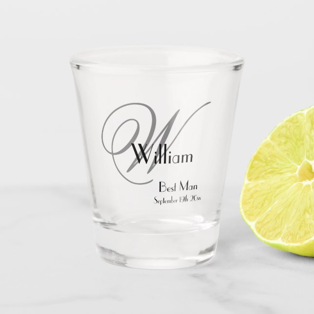 Hochzeitsgeschenk Modernes Monogramm und Name Cool Schnapsglas (Vorderseite)