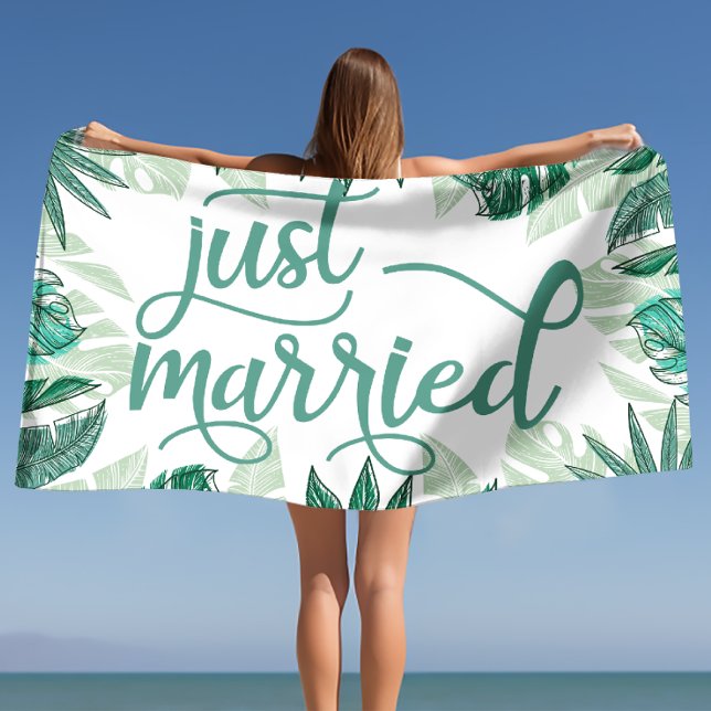 Hochzeitsgeschenke, frisch verheiratete Geschenke Strandtuch (Wedding gifts, Newlywed gifts, Just Married Beach Towel)