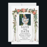 Hochzeitskanopie Wasserfarbe Poinsettia Blumenkohl Save The Date<br><div class="desc">Die elegante Poinsettia Foto Save the Date Card für Hochzeitskanopie beinhaltet rote Poinsettien, weiße Rosen, Kiefernzapfen und botanisches Grün. Ein paar Fotos.</div>