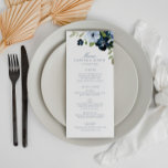 Hochzeitsmenü für Navy und Hellblau Menükarte<br><div class="desc">Ein wunderschönes blühendes Hochzeitsdesign mit einer schönen Aquarellmauer und hellblauen Blumen. Farbe und Text können personalisiert sein.</div>