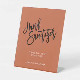 Hochzeitsschrift.Terracotta Hand Sanitizer Sockelschild