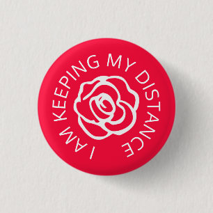 Hochzeitssozial distanzierende rote Rose Button