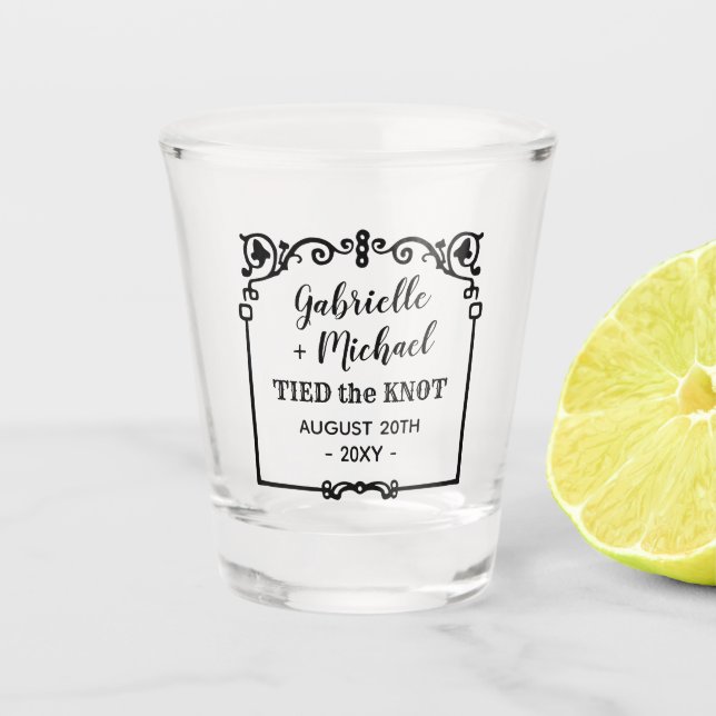 Hochzeitstich der Verzierten Vintagen Rahmennamen  Schnapsglas (Vorderseite)