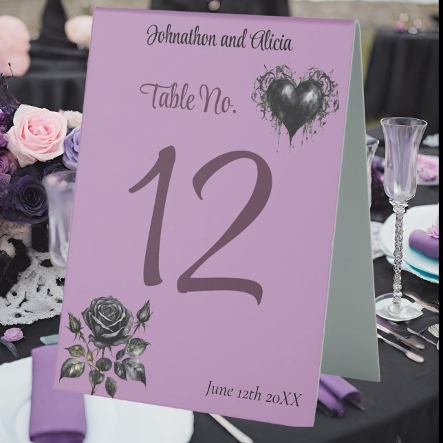Hochzeitstischdekorationen im Stil von Pastel Goth Tischaufsteller (Von Creator hochgeladen)