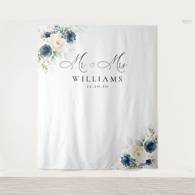Hochzeitstorte in Navy Blue und White Roses Wandteppich (Vorderseite)