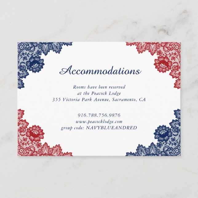 Hochzeitsunterkunft in Navy Blue Red Floral Lace Begleitkarte (Vorderseite)