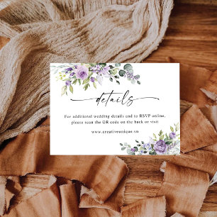 Hochzeitswebsite-QR-Code Details von Purple Floers Begleitkarte