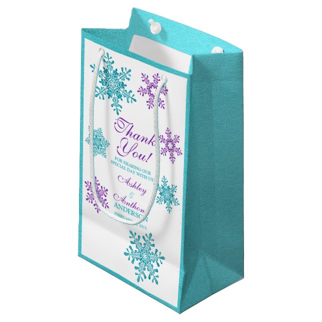 HochzeitsWillkommensbeutel Lila Aquamarine Winters Kleine Geschenktüte (Vorderseite Schrägansicht)