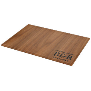 Hochzeitthema Monogram Brown Wood Texture Schneidebrett