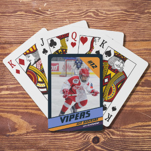 Hockey-Spieler hält an lebendigem Violet fest Spielkarten