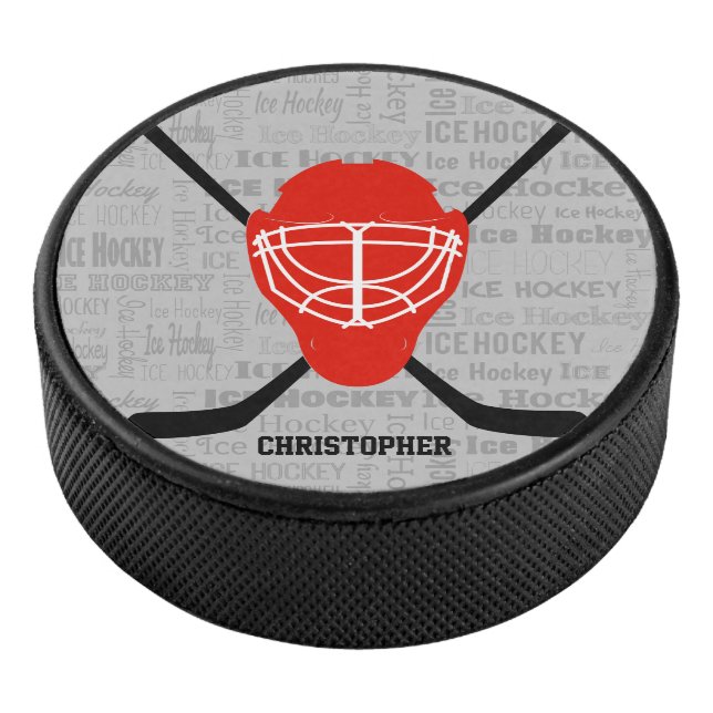 Hockeyhelm aus Rot und Sticks Typografie Eishockey Puck (3/4)