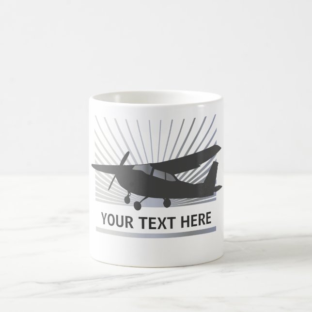 Hohe Flügel-Flugzeuge - kundenspezifischer Text Kaffeetasse (Mittel)