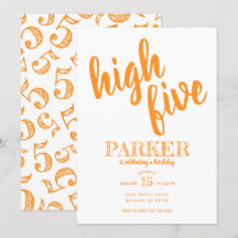 Hohe fünfte Geburtstagsfeier