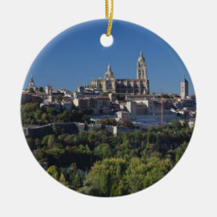 Höhenlage mit Blick auf die Kathedrale Segovia Keramik Ornament