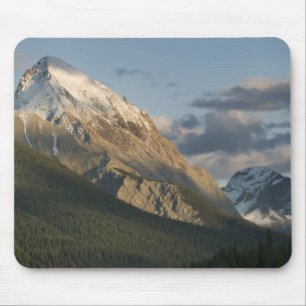 Hoher Gipfel nahe Maligne Lake, Jasper National Mousepad