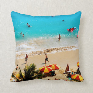 Höhere Sicht auf den Strand von Waikiki, Honolulu Kissen