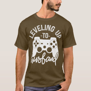Höhere Verlobung für den Ballspielraum T-Shirt
