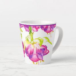 Holi auf einer kleinen Latte-Tasse Milchtasse