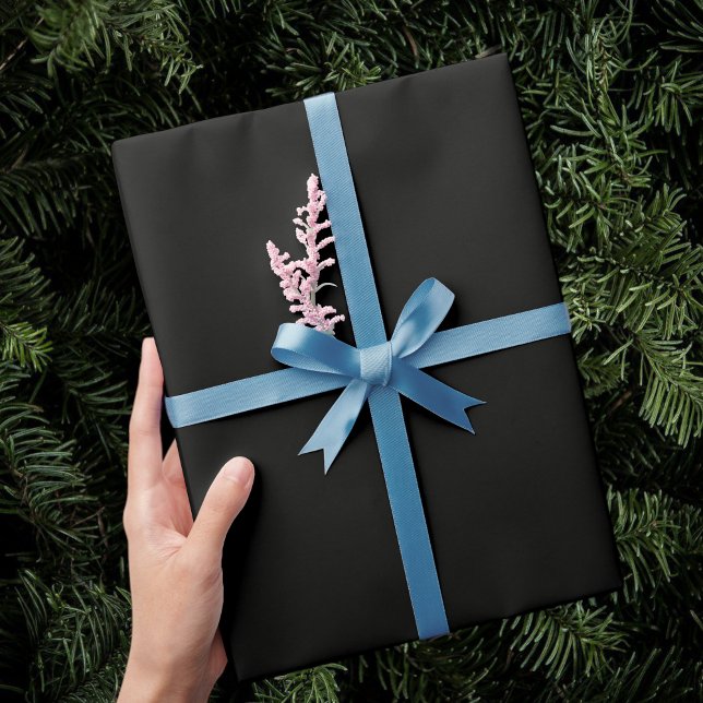 Holiday gift wrapping, black color. geschenkpapier (Von Creator hochgeladen)