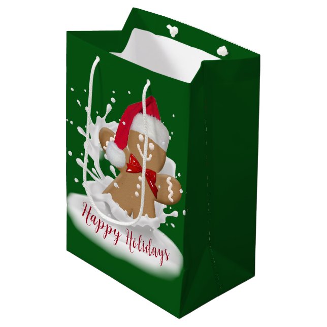 Holiday Gingerbread Man in Milk Mittlere Geschenktüte (Vorderseite Schrägansicht)