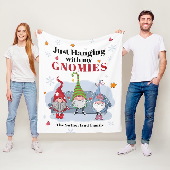 Holiday Gnomes Personalisierte Weihnachtsfamilie Fleecedecke (Beispiel)