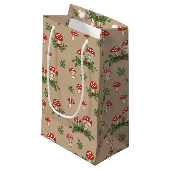 Holiday Mushrooms Kleine Geschenktüte (Vorderseite Schrägansicht)