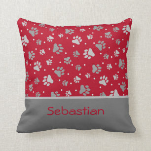 Holiday Paw Prints Red, Gray & Silver Personalisie Kissen