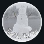 Holiday Stickers Custom Christmas Snowman Stickers<br><div class="desc">Weihnachtsaufkleber Personalisiert Snowman Stickers Nicht konfessionelle Winter Wonderland Stickers & Fun Holiday Stickers Klicken Sie auf "Anpassen", um weitere Schriftart zum Ändern des Textes hinzuzufügen Farbe & Form personalisieren Weihnachtsschneeaufkleber Geschenke für Männer, Frauen, Kinder, Zuhause Office & Weeping Willow Holiday Stickers Schneefrau Schöne Stanley Park Vancouver Winter Wunderland Schnee bedeckte...</div>