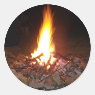 Holliday Camp Fire Runder Aufkleber